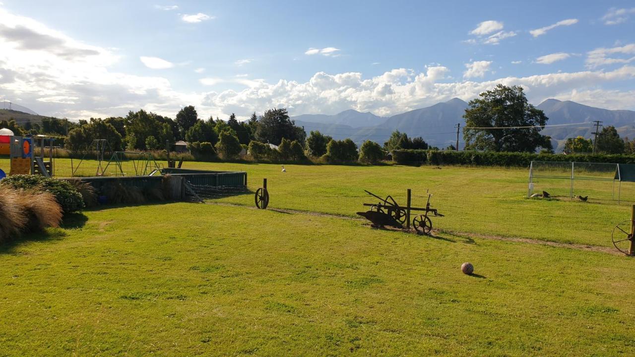 Bahara Accommodation Springfield Bagian luar foto