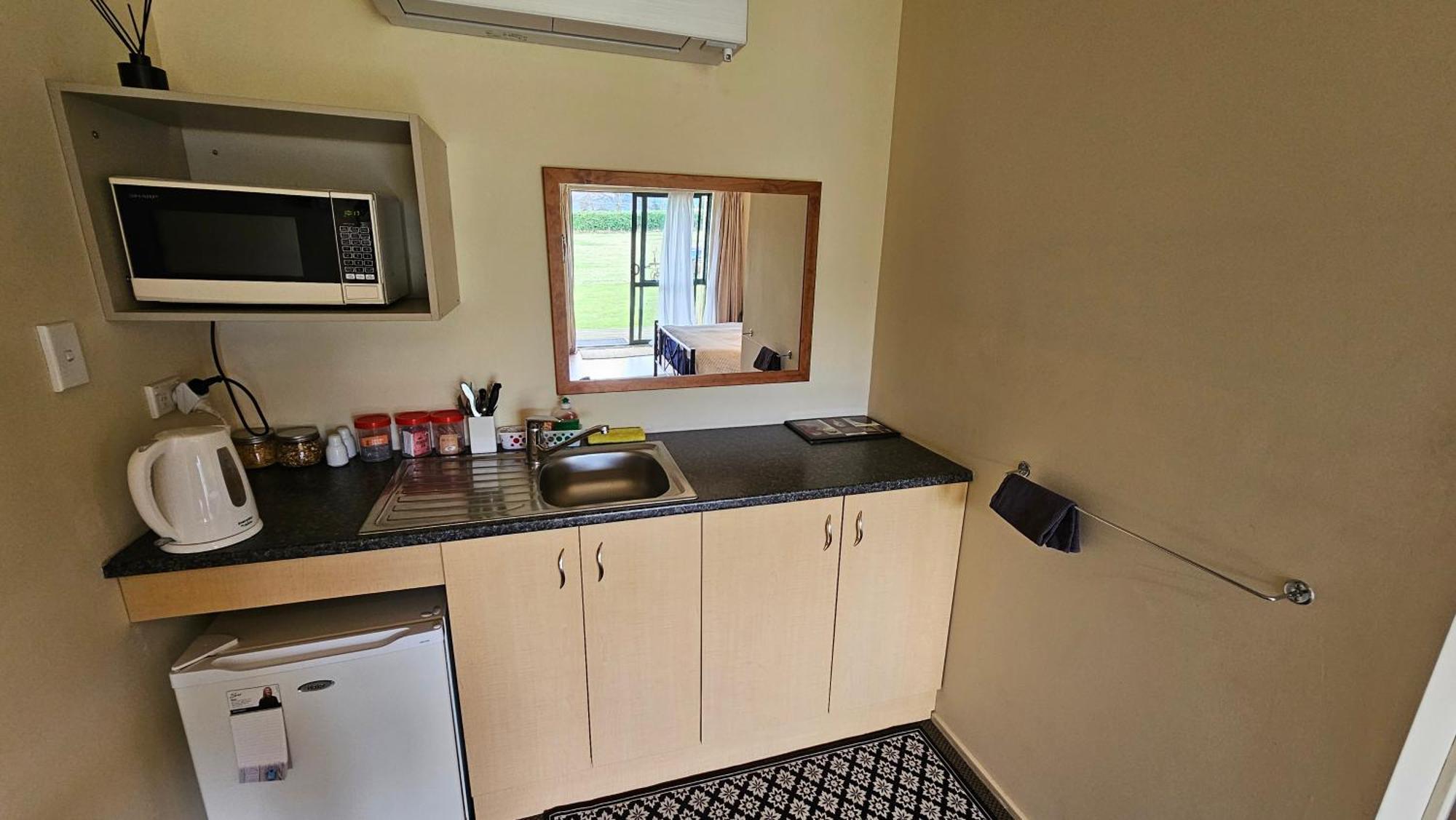 Bahara Accommodation Springfield Bagian luar foto